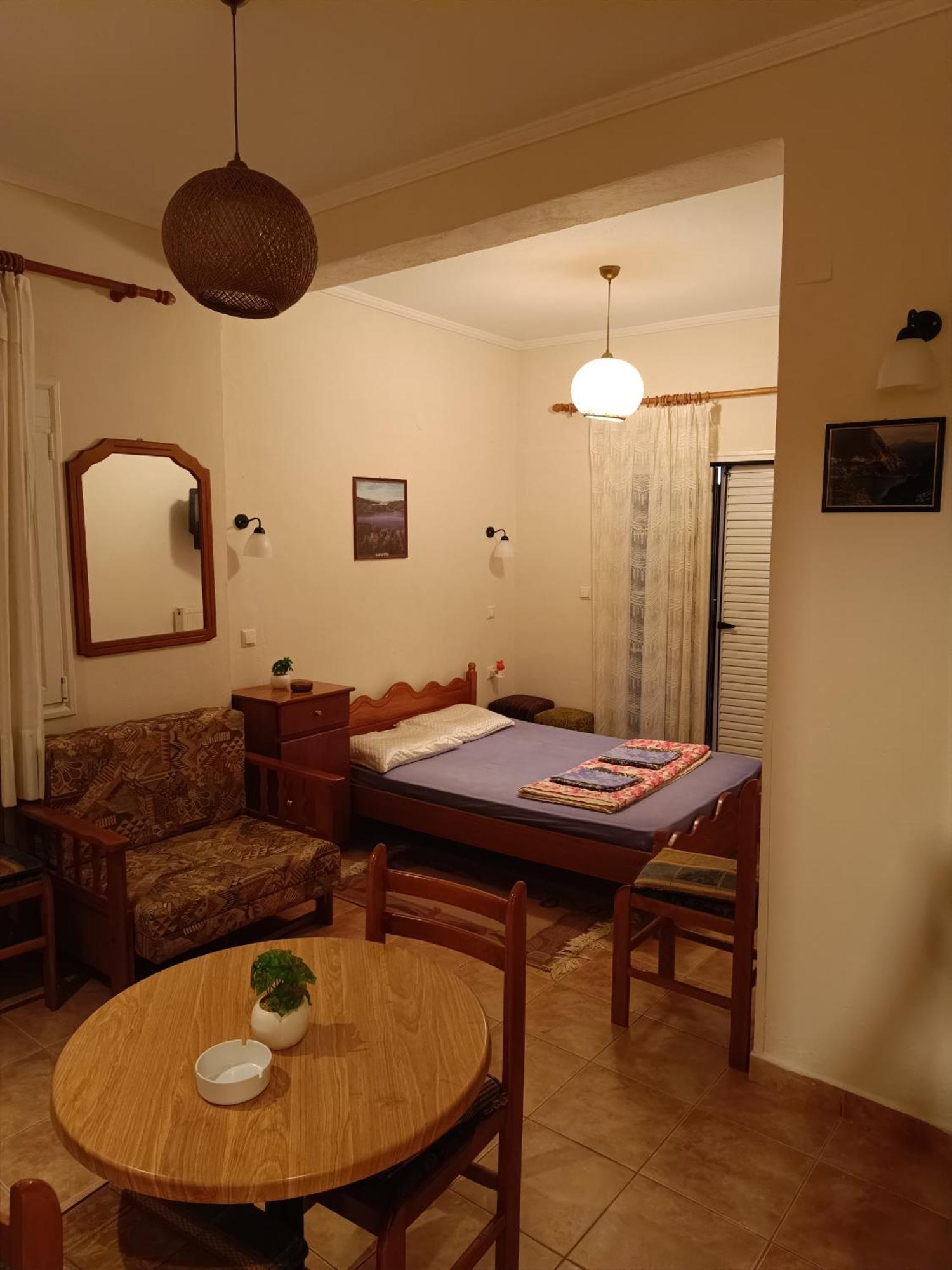 Отель Πανδοχείο Λίμνης Πλαστήρα Kastania  Экстерьер фото